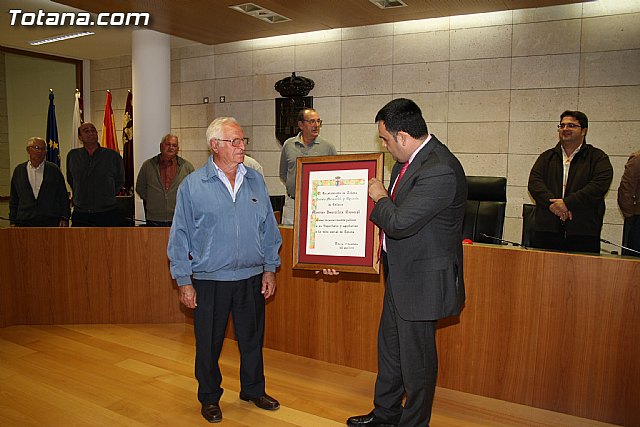 El ayuntamiento hace entrega al Circulo Mercantil y Agrcola de Totana de la mencin honorfica especial de la Leal y Noble Ciudad de Totana - 10