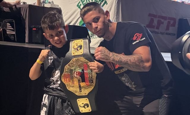 Cristian Ortiz, de Alguazas, se proclama campeón internacional de muay thai en Francia Cristian Ortiz, de Alguazas, se proclama campeón internacional de muay thai en Francia