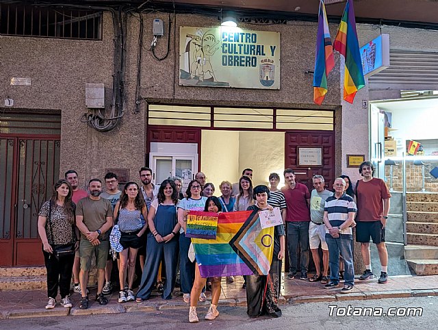 Ganar Totana IU reivindica una 'Totana orgullosa' y denuncia recortes sociales y medidas contra el colectivo LGTBI Ganar Totana IU reivindica una 'Totana orgullosa' y denuncia recortes sociales y medidas contra el colectivo LGTBI