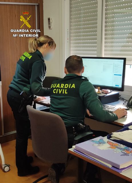 La Guardia Civil investiga a una empleada doméstica por delito de hurto en un domicilio de Cehegín La Guardia Civil investiga a una empleada doméstica por delito de hurto en un domicilio de Cehegín
