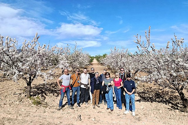 Mula refuerza su proyección internacional tras recibir a periodistas alemanes en plena floración Mula refuerza su proyección internacional tras recibir a periodistas alemanes en plena floración