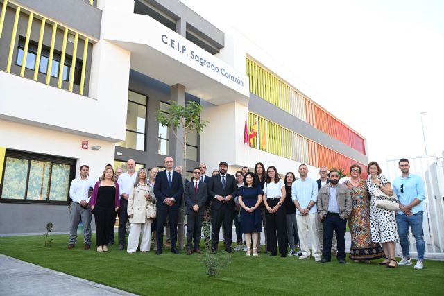 El nuevo Colegio Sagrado Corazón de Librilla abre sus puertas con capacidad para más de 800 alumnos de Infantil y Primaria El nuevo Colegio Sagrado Corazón de Librilla abre sus puertas con capacidad para más de 800 alumnos de Infantil y Primaria