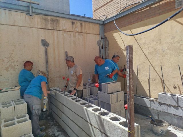 El Ayuntamiento de Blanca adapta el corral para que el municipio cuente con chiqueros El Ayuntamiento de Blanca adapta el corral para que el municipio cuente con chiqueros