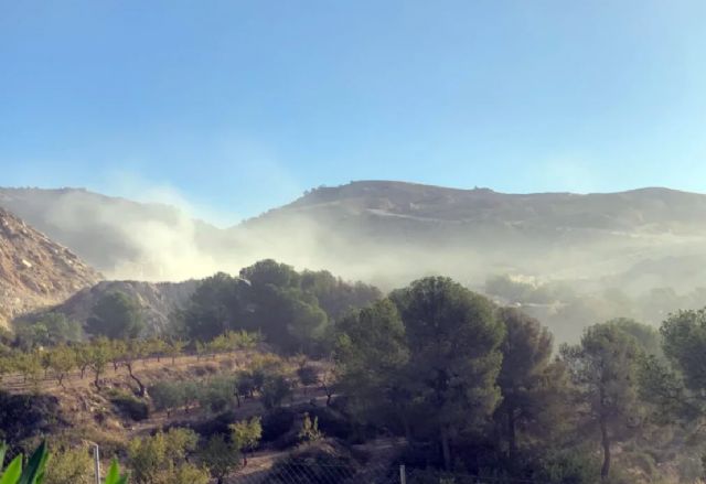 Ecologistas en Acción denuncia la contaminación atmosférica por el polvo de una cantera en Abanilla Ecologistas en Acción denuncia la contaminación atmosférica por el polvo de una cantera en Abanilla