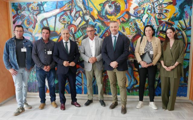 El PP defiende los regadíos sociales como 'cuestión de justicia para que un aporte mínimo pueda salvar una cosecha' El PP defiende los regadíos sociales como 'cuestión de justicia para que un aporte mínimo pueda salvar una cosecha'
