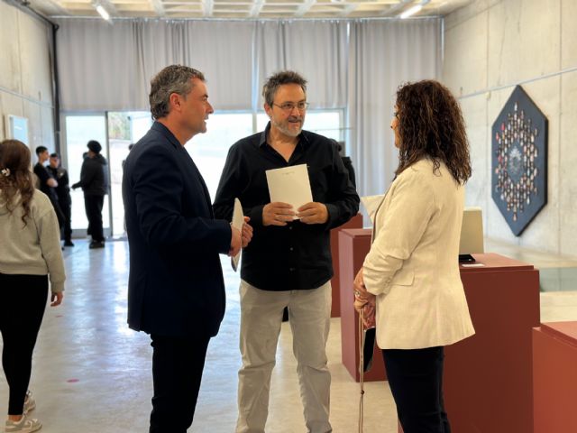 La exposición 'Pareidolia' del artista Antonio Tapia llega a Torre Pacheco La exposición 'Pareidolia' del artista Antonio Tapia llega a Torre Pacheco