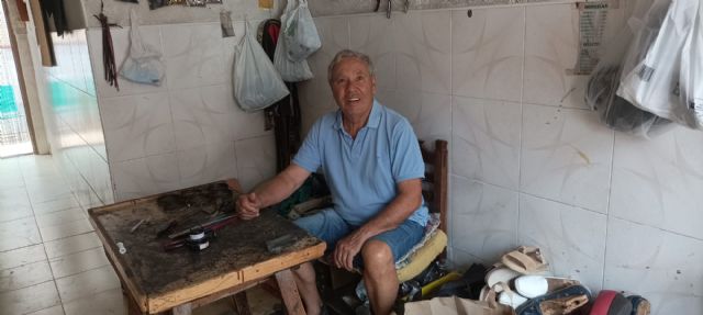 Librilla rinde reconocimiento a su zapatero Librilla rinde reconocimiento a su zapatero