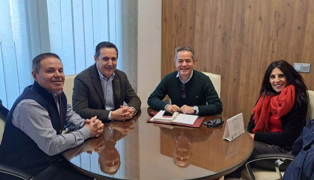 ASECOM y el Ayuntamiento de Lorquí estrechan lazos de colaboración ASECOM y el Ayuntamiento de Lorquí estrechan lazos de colaboración