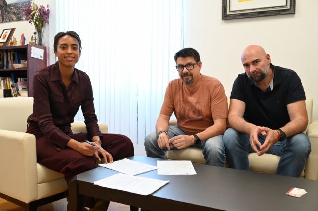 La montaña y la escalada ganan impulso con el nuevo convenio entre el Ayuntamiento y el Club Alhama COYM La montaña y la escalada ganan impulso con el nuevo convenio entre el Ayuntamiento y el Club Alhama COYM