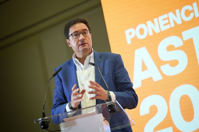 Óscar López afirma que 'la Administración Pública tiene un papel esencial para legitimar las nuevas tecnologías' Óscar López afirma que 'la Administración Pública tiene un papel esencial para legitimar las nuevas tecnologías'