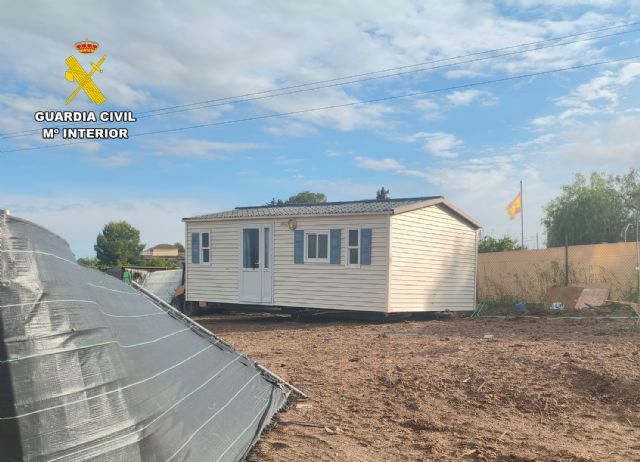 La Guardia Civil recupera una casa prefabricada, robada en Campos del Río La Guardia Civil recupera una casa prefabricada, robada en Campos del Río