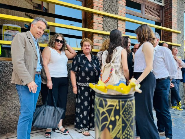 Lorca rinde homenaje a Pedro Martínez Segura, operario de Aguas de Lorca fallecido el pasado mes de septiembre Lorca rinde homenaje a Pedro Martínez Segura, operario de Aguas de Lorca fallecido el pasado mes de septiembre