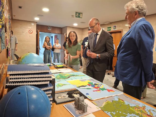 Educación renueva un convenio con la ONCE para la atención de 300 alumnos con discapacidad visual Educación renueva un convenio con la ONCE para la atención de 300 alumnos con discapacidad visual