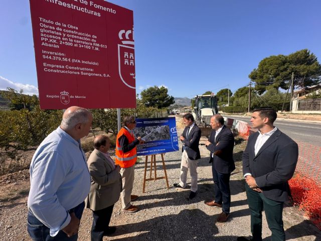 El Gobierno regional inicia la construcción de dos glorietas que mejorarán la seguridad del principal acceso a Abarán desde la autovía El Gobierno regional inicia la construcción de dos glorietas que mejorarán la seguridad del principal acceso a Abarán desde la autovía