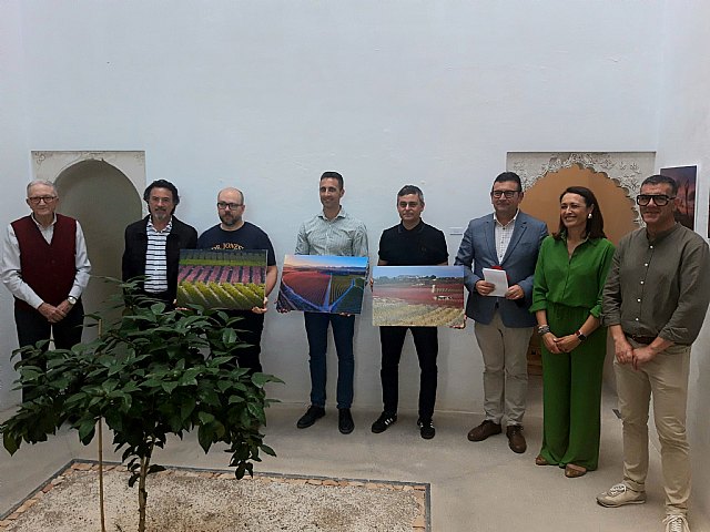 'Geometrías cromáticas', de Pedro Sánchez, gana el XIV Concurso de Fotografía Floración de Cieza 'Geometrías cromáticas', de Pedro Sánchez, gana el XIV Concurso de Fotografía Floración de Cieza