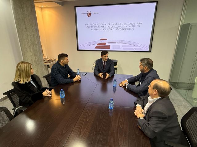 La Comunidad y el Ayuntamiento de Alguazas formalizan el acuerdo para que el municipio ejecute el semienlace con el Arco Noroeste La Comunidad y el Ayuntamiento de Alguazas formalizan el acuerdo para que el municipio ejecute el semienlace con el Arco Noroeste