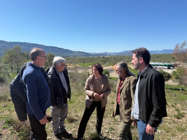 Podemos interpela en la Asamblea del consejero de Medio Ambiente por los vertidos de la planta de reciclados de Calasparra Podemos interpela en la Asamblea del consejero de Medio Ambiente por los vertidos de la planta de reciclados de Calasparra