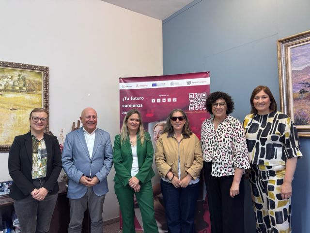 El Ayuntamiento de Puerto Lumbreras e Inserta Empleo mantienen su compromiso de colaboración para impulsar el empleo de personas con discapacidad El Ayuntamiento de Puerto Lumbreras e Inserta Empleo mantienen su compromiso de colaboración para impulsar el empleo de personas con discapacidad