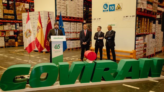 Fernando visita la plataforma de coviran en lorquí en el 65 aniversario de la cooperativa Fernando visita la plataforma de coviran en lorquí en el 65 aniversario de la cooperativa