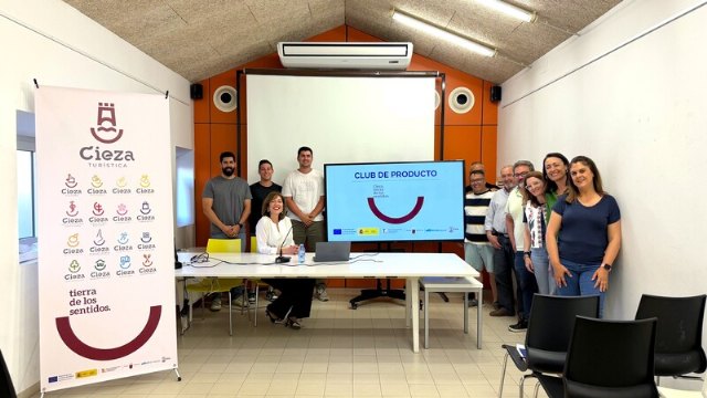 Taller dirigido a guías oficiales y empresas de turismo activo sobre los beneficios del Club de Producto de la nueva marca turística Taller dirigido a guías oficiales y empresas de turismo activo sobre los beneficios del Club de Producto de la nueva marca turística
