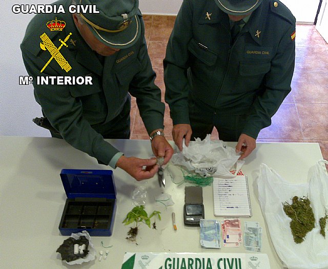 Archena La Guardia Civil Desmantela Un Punto De Producci N Y