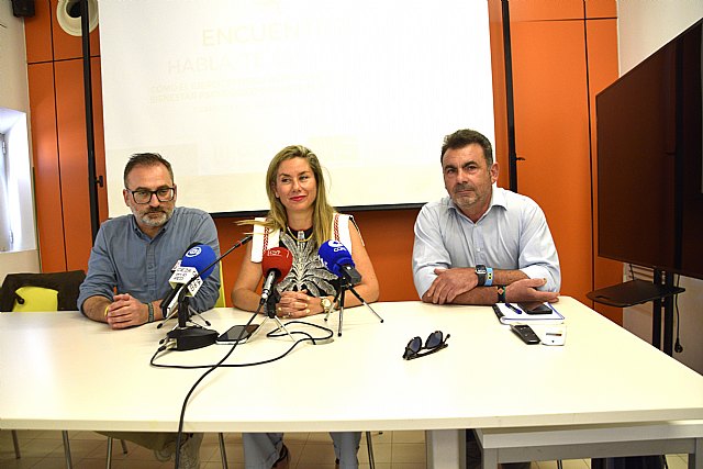 La Biblioteca Padre Salmerón acogió este jueves una charla sobre el programa Never Surrender! La Biblioteca Padre Salmerón acogió este jueves una charla sobre el programa Never Surrender!