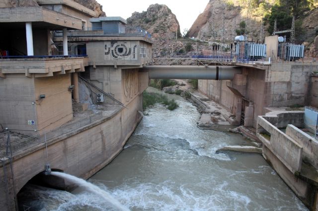 La CHS adjudica las obras de mejora y refuerzo estructural del Azud de Ojós La CHS adjudica las obras de mejora y refuerzo estructural del Azud de Ojós