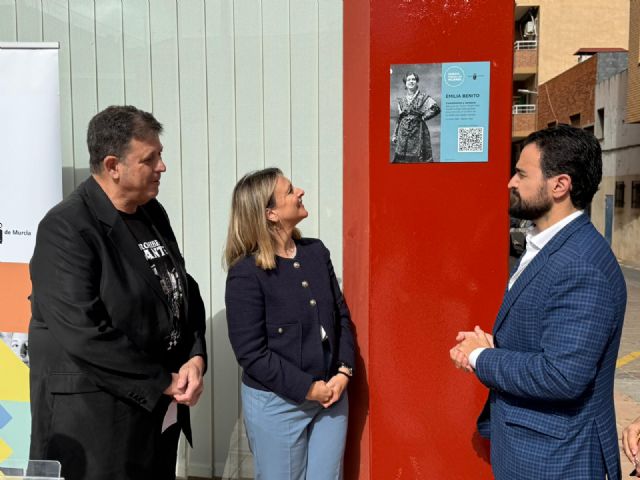 La Comunidad reconoce el legado de la cantaora de La Unión Emilia Benito, una de las mujeres más influyentes de la historia del flamenco La Comunidad reconoce el legado de la cantaora de La Unión Emilia Benito, una de las mujeres más influyentes de la historia del flamenco