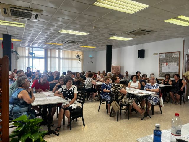 El Ayuntamiento de Lorquí lanza el proyecto piloto 'Siempre Acompañad@s' para mejorar la calidad de vida de las personas mayores El Ayuntamiento de Lorquí lanza el proyecto piloto 'Siempre Acompañad@s' para mejorar la calidad de vida de las personas mayores