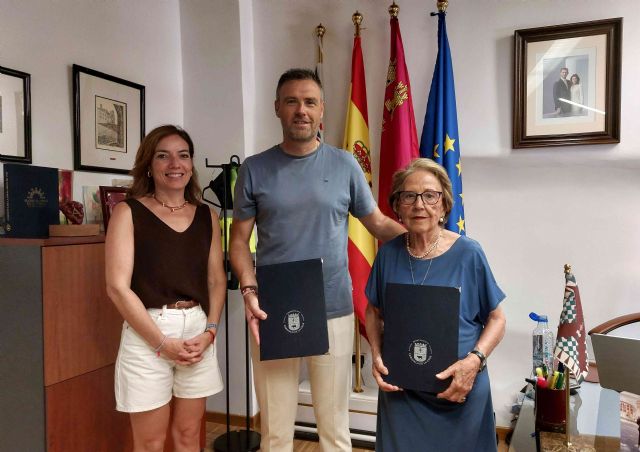 Caravaca renueva el Premio José Álvarez Álvarez para apoyar la igualdad en la ciencia y el talento investigador Caravaca renueva el Premio José Álvarez Álvarez para apoyar la igualdad en la ciencia y el talento investigador