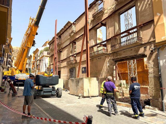 El proyecto de recuperación del casco histórico de Lorca da un paso más con el comienzo de las obras de la nueva promoción de viviendas en la calle Álamo con Núñez de Arce El proyecto de recuperación del casco histórico de Lorca da un paso más con el comienzo de las obras de la nueva promoción de viviendas en la calle Álamo con Núñez de Arce