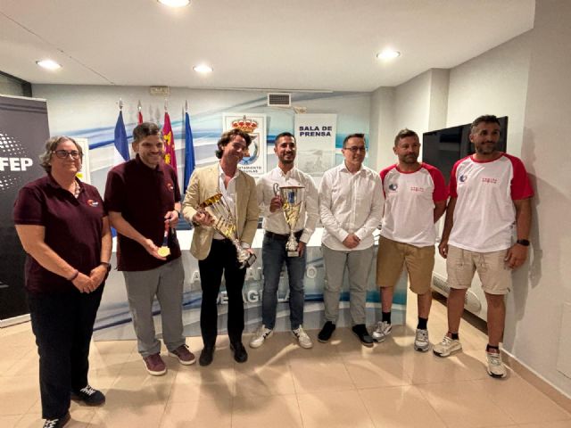 Águilas reúne a las mejores selecciones del país en un histórico Campeonato de España de Hockey Línea Águilas reúne a las mejores selecciones del país en un histórico Campeonato de España de Hockey Línea