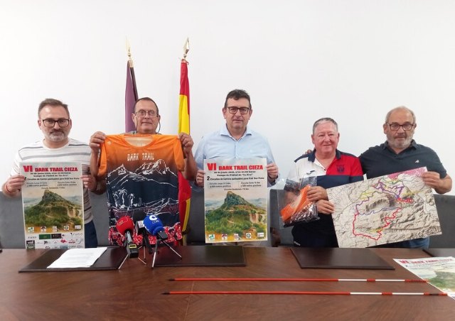 La VI Dark Trail del Club de Senderismo y Montaña El Acho se celebrará el 20 de junio La VI Dark Trail del Club de Senderismo y Montaña El Acho se celebrará el 20 de junio