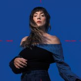 Carmesí presenta evolución y madurez artística en su nuevo LP 'Tiro al plato' Carmesí presenta evolución y madurez artística en su nuevo LP 'Tiro al plato'