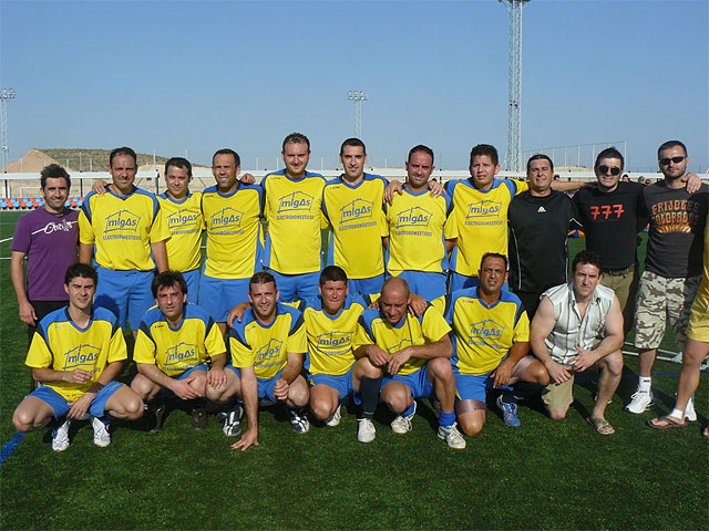 La temporada de fútbol aficionado Juega Limpio se clausura con la final de copa y la entrega de trofeos a los más de 300 participantes - 1, Foto 1