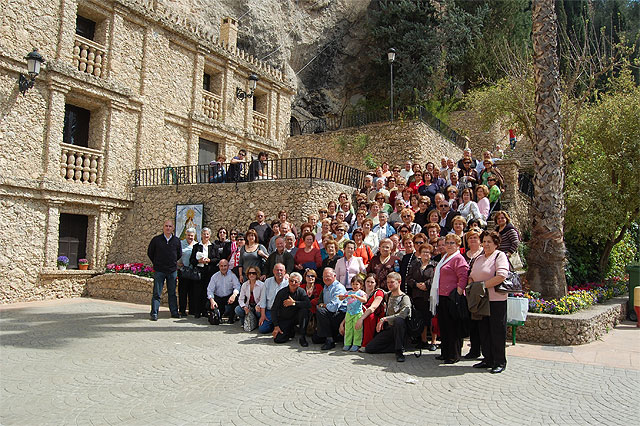 Más de cuatrocientas personas han participado en los viajes culturales - 1, Foto 1