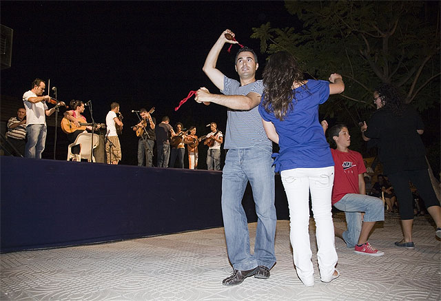 Festival de Cuadrillas para conmemorar el Cincuentenario - 1, Foto 1