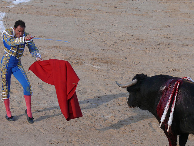 Más de 2.000 personas disfrutaron de la corrida de toros celebrada en Jumilla - 1, Foto 1