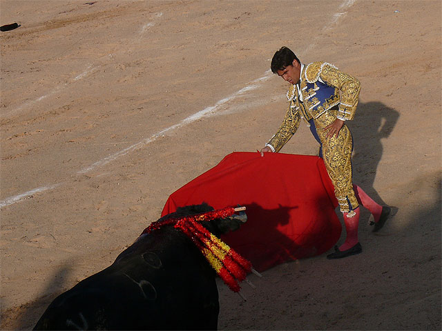 Más de 2.000 personas disfrutaron de la corrida de toros celebrada en Jumilla - 2, Foto 2