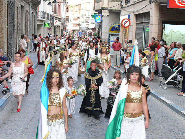 Jumilla rinde culto a la Patrona en la tradicional ofrenda de flores - 4, Foto 4