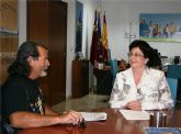 Mara Dolores Alarcn recibe al presidente de la Casa regional de Murcia en Mallorca