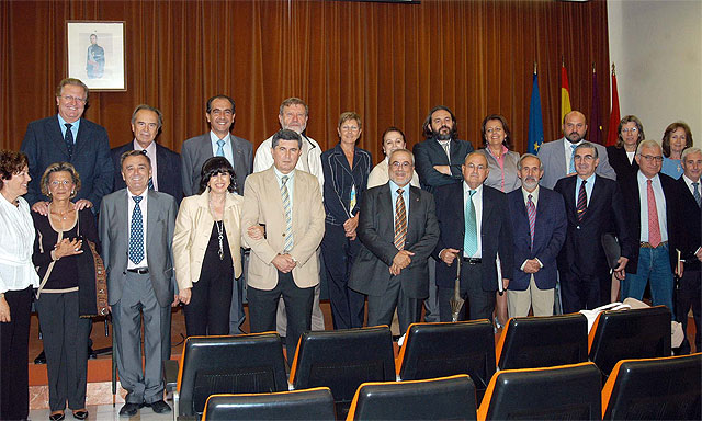 La Confederación Española de Centros de Estudios Locales celebró encuentro en Murcia - 2, Foto 2