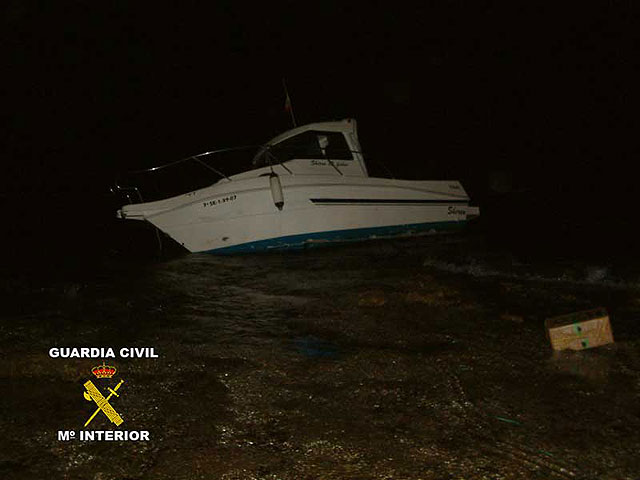 La Guardia Civil detiene a 29 integrantes de una red internacional de introducción de hachís por las costas levantinas - 5, Foto 5