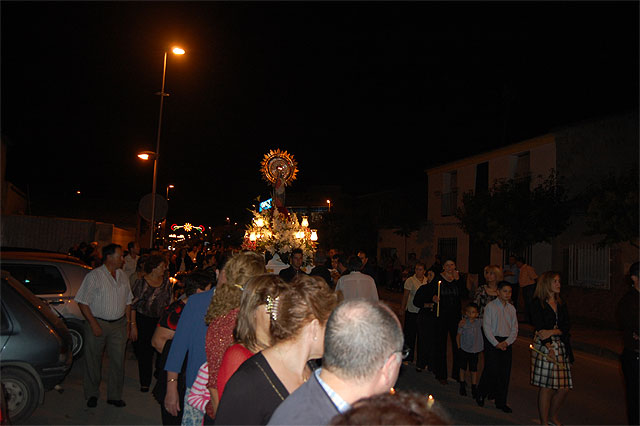 Una ofrenda floral y una procesión en el día grande de la Virgen del Pilar - 2, Foto 2