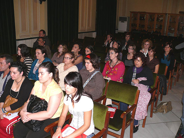 Presentado un curso de habilidades sociales que se está impartiendo en Jumilla - 2, Foto 2