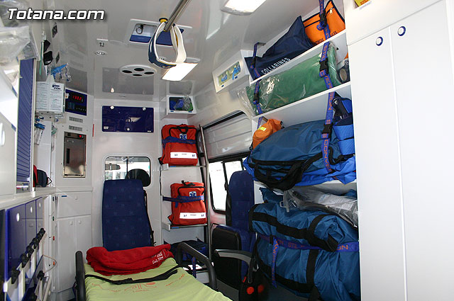 Totana dispone de una nueva ambulancia en el servicio de urgencias de Atencin Primaria - 7