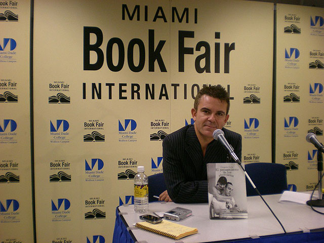 La Agencia de Promoción de la Cultura, presente en la Feria del Libro de Miami con el escritor murciano Gregorio León - 2, Foto 2