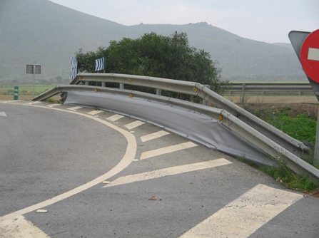 Destinan cerca de 750.000 euros a la instalación de barreras de seguridad en las carreteras regionales - 2, Foto 2