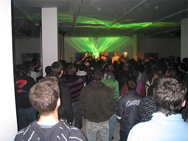 ‘A Deshora’ congrega a unas mil personas en el concierto de hip hop celebrado en el Espacio AV - 1, Foto 1