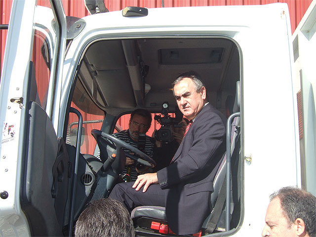 El delegado del Gobierno presenta los medios con que cuenta el Plan Operativo de Coordinación ante posibles nevadas o placas de hielo en la Red de Carreteras del Estado en Murcia - 2, Foto 2